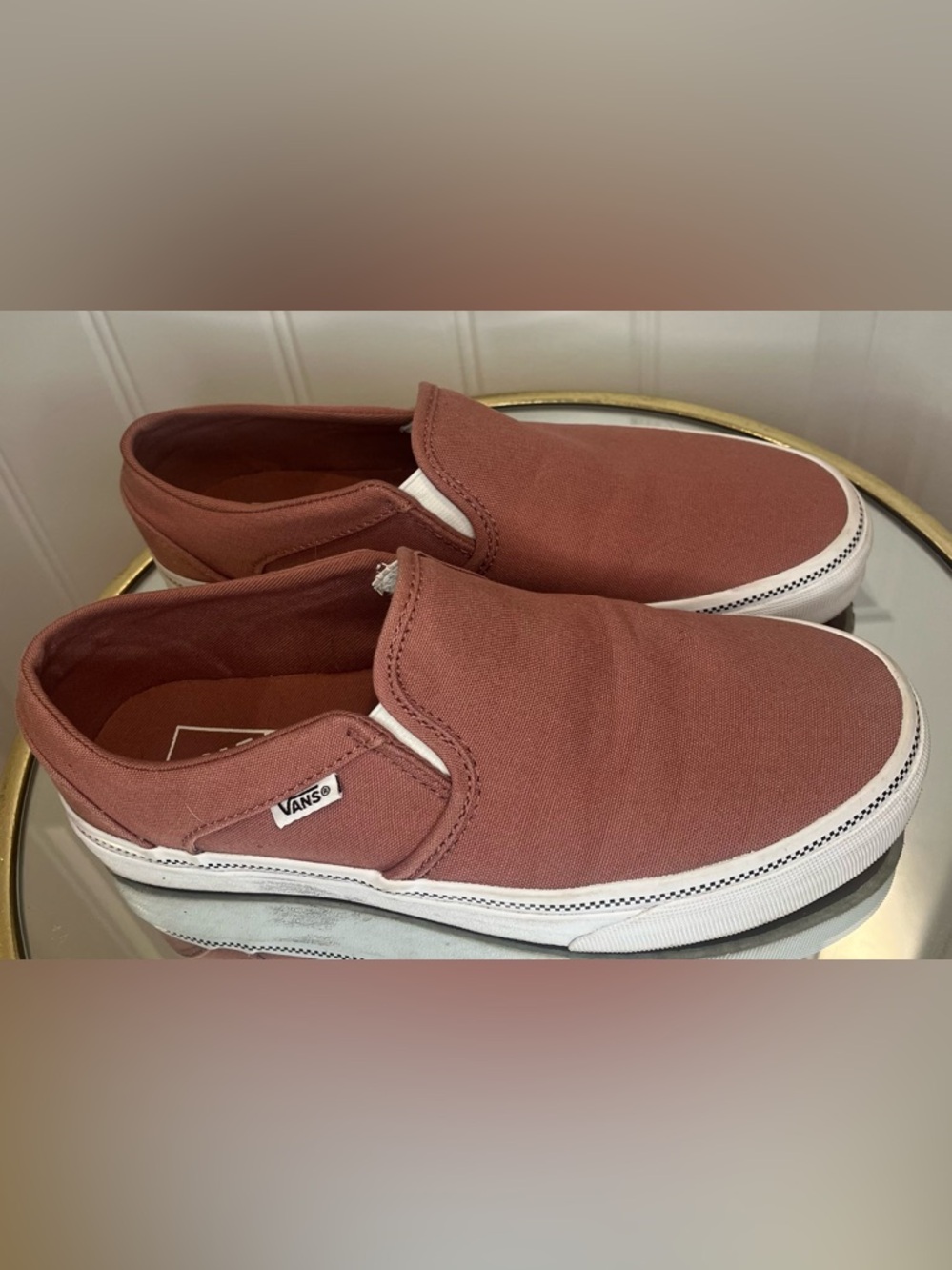 Women’s Vans Slip-On Sneakers in Dusty Rose and White Size 8